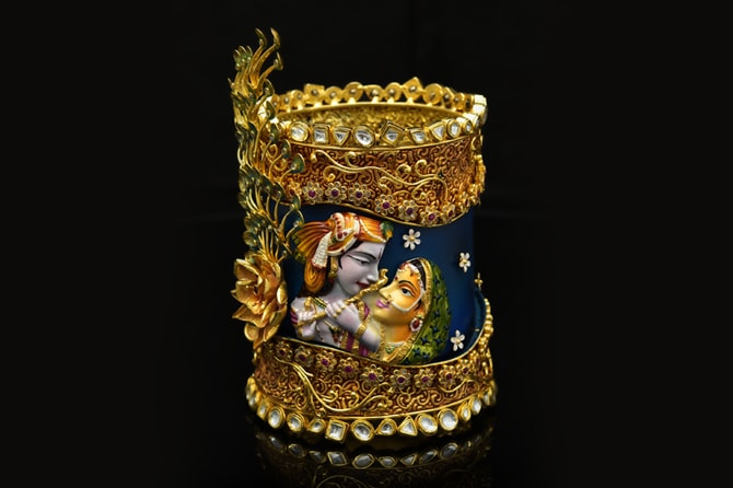 ESTABLISHMENT OF EMERALD JEWELLERS HANDMADE JEWELLERY