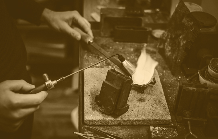 ESTABLISHMENT OF EMERALD JEWELLERS HANDMADE JEWELLERY
